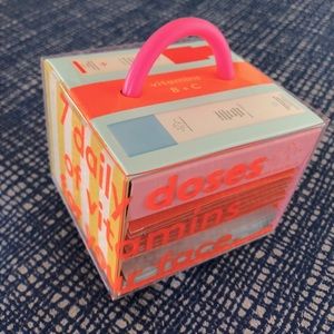 New & sealed- drunk elephant vitamin b+c 7days set